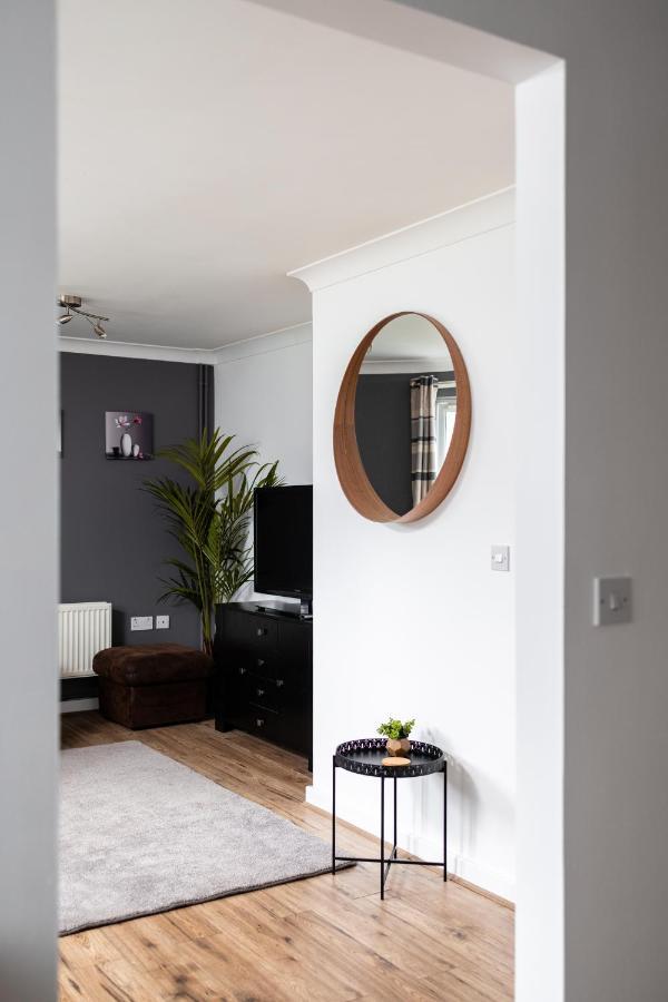 Charming 2Br Ground Floor Flat In Sholing, 11 Mins From City Centre - Recently Set Up With Love Southampton Exteriör bild
